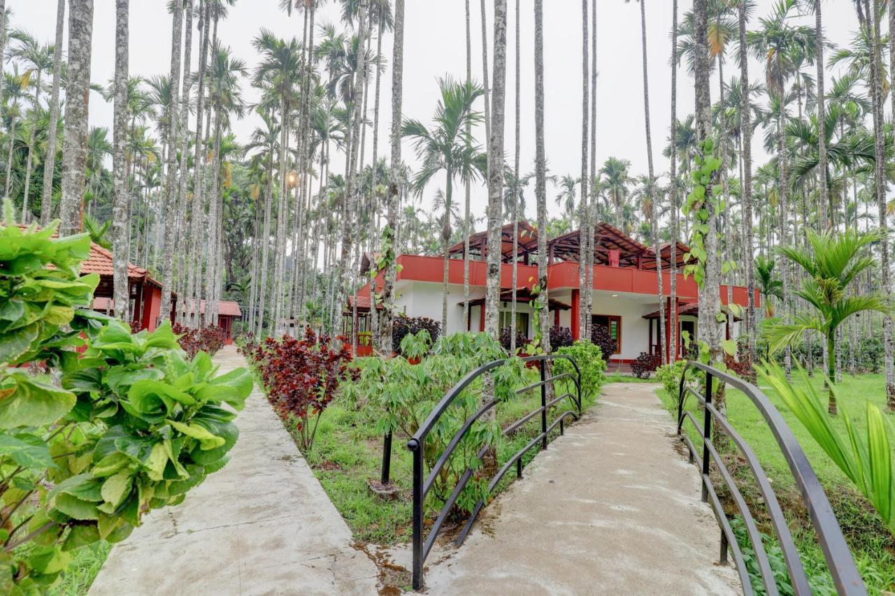 Ezzenza Areca Resort Madikeri Bagian luar foto