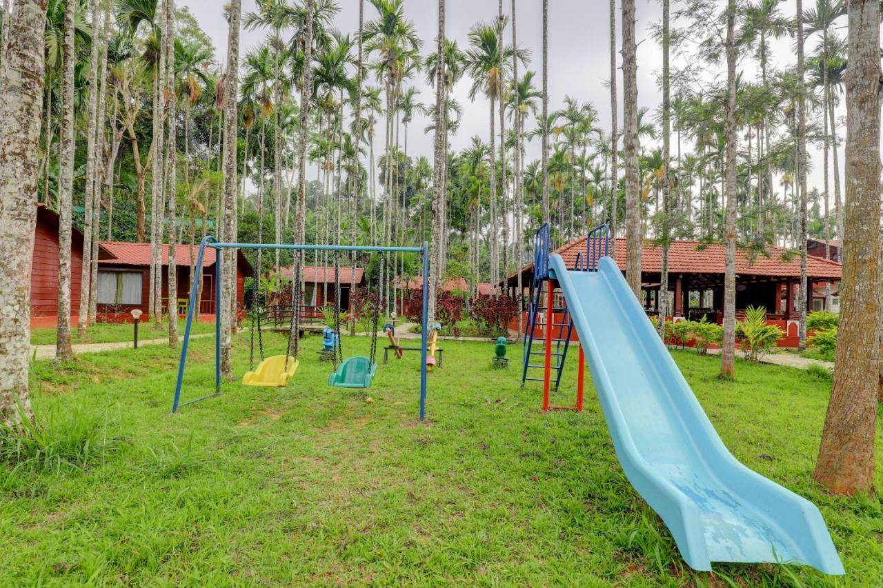 Ezzenza Areca Resort Madikeri Bagian luar foto