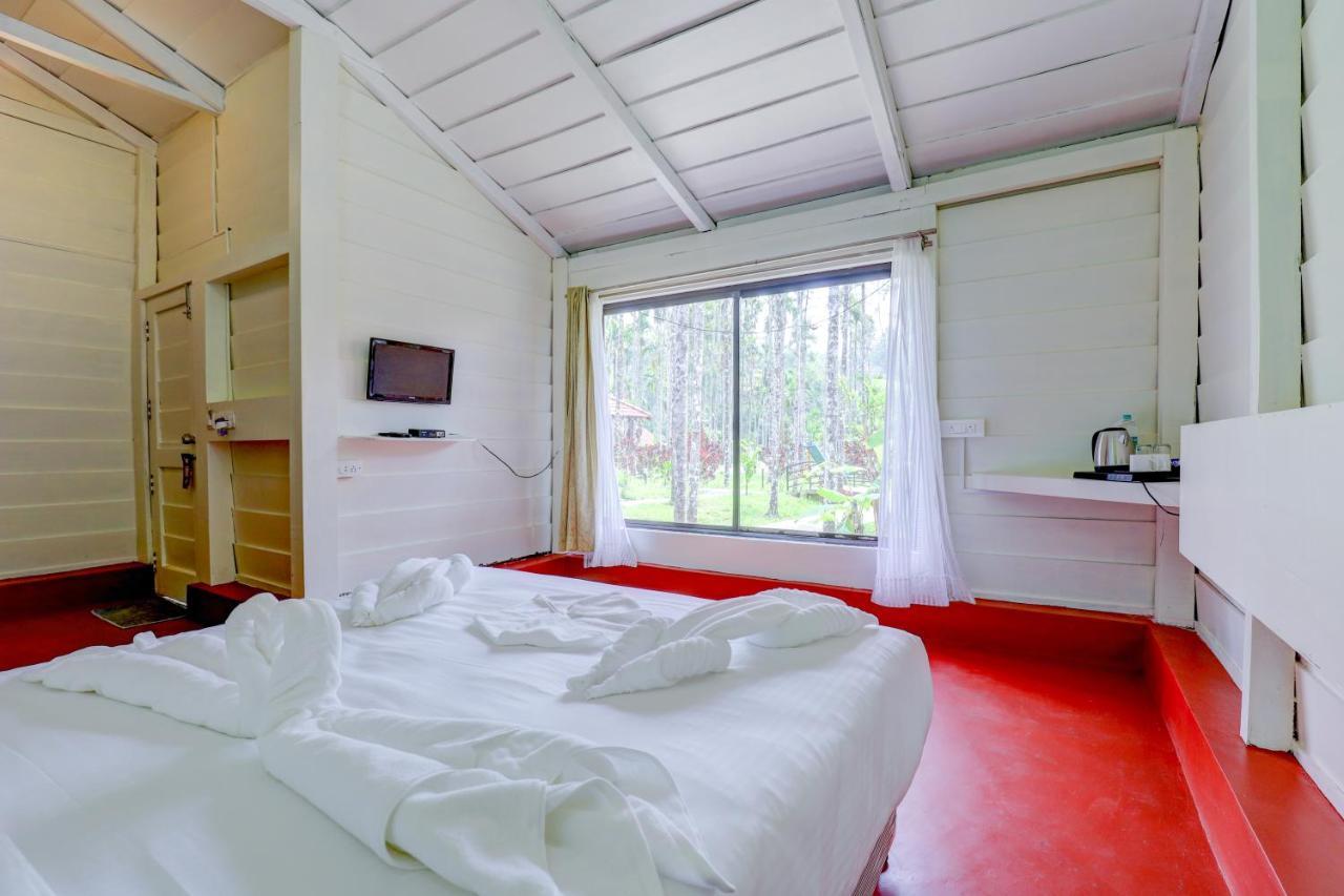 Ezzenza Areca Resort Madikeri Bagian luar foto